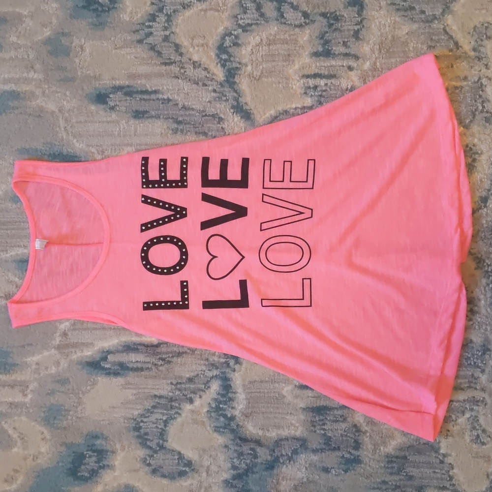 Pink tank top